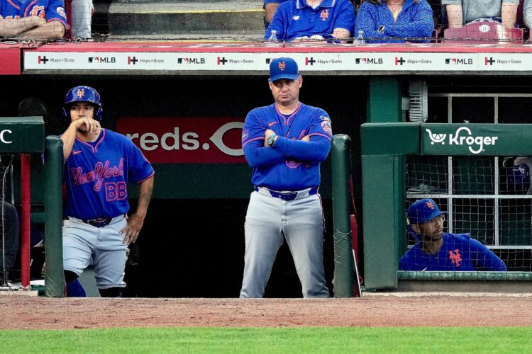 Last-place Mets fire manager Carlos Mendoza